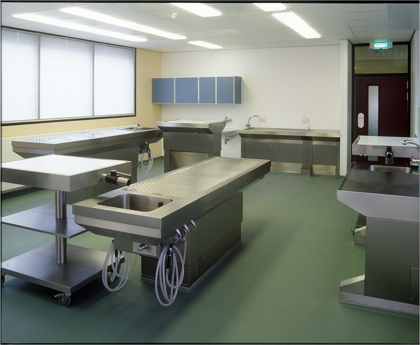 masa autopsie,frigidere morga,ace cusut cadavre